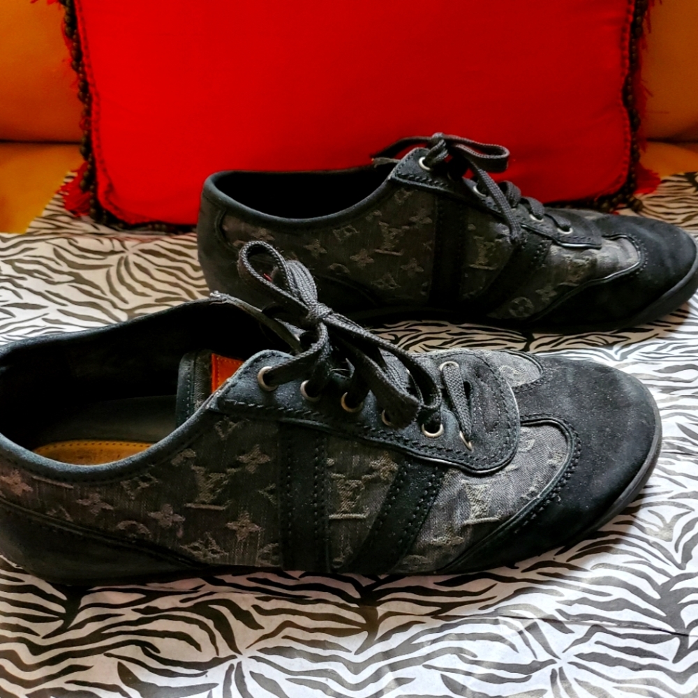 Authentic Louis Vuitton Unisex Black Denim Monogram Low Top Sneakers